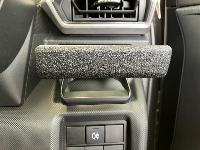 ロッキープレミアムＧ　ＨＥＶワンオーナー　パノラマモニター対応カメラ　アダプティブクルーズコントロール　運転席・助手席シートヒーター　純正１７インチアルミホイール　電動パーキングブレーキ　オートブレーキホールド　スマアシ（香川県）の中古車