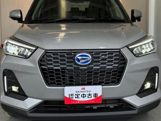 ロッキープレミアムＧ　ＨＥＶワンオーナー　パノラマモニター対応カメラ　アダプティブクルーズコントロール　運転席・助手席シートヒーター　純正１７インチアルミホイール　電動パーキングブレーキ　オートブレーキホールド　スマアシ（香川県）の中古車