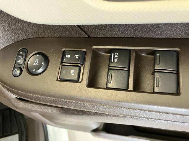 Ｎ−ＢＯＸＬ・スロープワンオーナー　福祉車両　純正ナビ　純正ＥＴＣ　バックモニター　アダプティブクルーズコントロール　運転席・助手席シートヒーター　左側パワースライドドア　ＬＥＤヘッドランプ　アイドリングストップ（香川県）の中古車