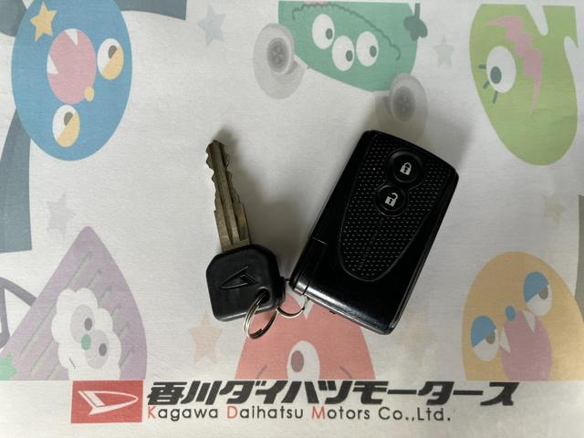 ムーヴコンテＧ　ＮＡＶＩワンオーナー　純正ナビ　バックモニター　社外１４インチアルミホイール　アイドリングストップ　ハロゲンヘッドライト　電動格納ミラー　カーペットマット　ロングバイザー　取扱説明書　メンテナンスノート（香川県）の中古車