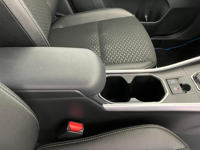 ロッキープレミアムＧ　ＨＥＶワンオーナー　パノラマモニター対応カメラ　アダプティブクルーズコントロール　運転席・助手席シートヒーター　電動パーキングブレーキ　オートブレーキホールド　純正１７インチアルミホイール　スマアシ（香川県）の中古車