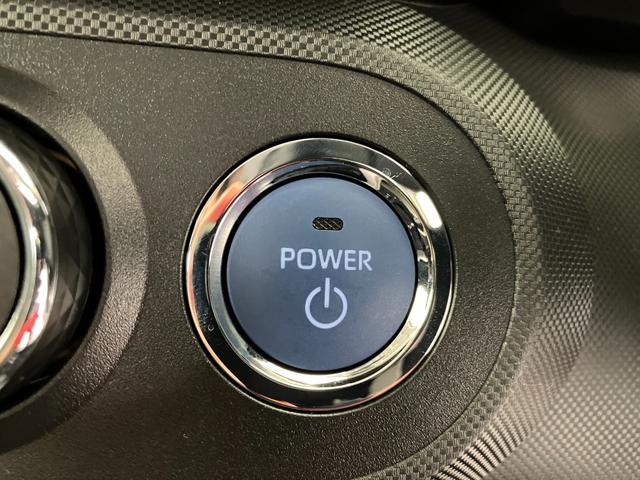 ロッキープレミアムＧ　ＨＥＶワンオーナー　パノラマモニター対応カメラ　アダプティブクルーズコントロール　運転席・助手席シートヒーター　電動パーキングブレーキ　オートブレーキホールド　純正１７インチアルミホイール　スマアシ（香川県）の中古車