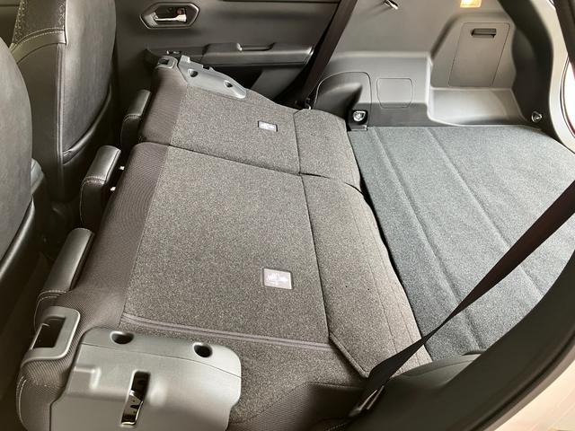 ロッキープレミアムＧ　ＨＥＶワンオーナー　パノラマモニター対応カメラ　アダプティブクルーズコントロール　運転席・助手席シートヒーター　電動パーキングブレーキ　オートブレーキホールド　純正１７インチアルミホイール　スマアシ（香川県）の中古車