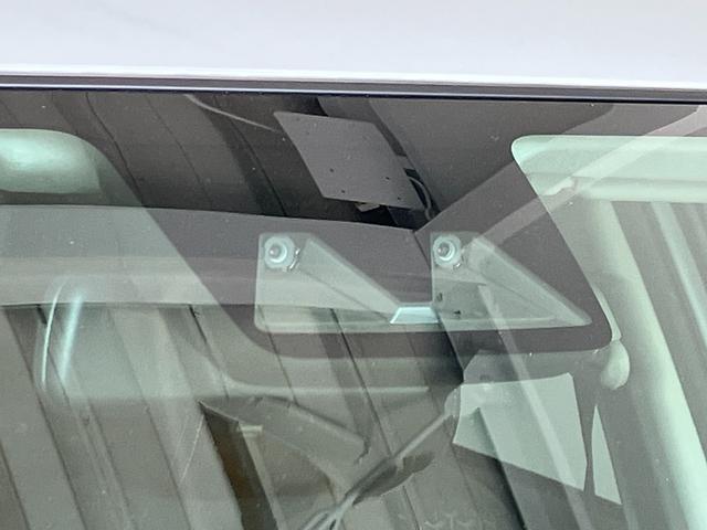 ロッキープレミアムＧ　ＨＥＶワンオーナー　パノラマモニター対応カメラ　アダプティブクルーズコントロール　運転席・助手席シートヒーター　電動パーキングブレーキ　オートブレーキホールド　純正１７インチアルミホイール　スマアシ（香川県）の中古車