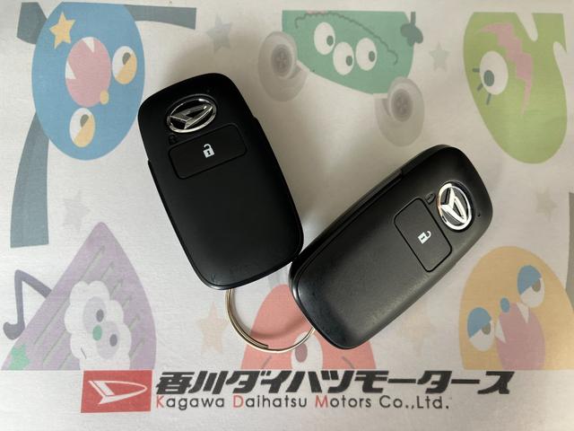 ロッキープレミアムＧ　ＨＥＶワンオーナー　パノラマモニター対応カメラ　アダプティブクルーズコントロール　運転席・助手席シートヒーター　電動パーキングブレーキ　オートブレーキホールド　純正１７インチアルミホイール　スマアシ（香川県）の中古車