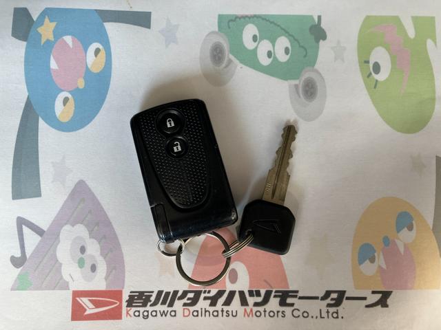 ムーヴコンテＧ　ＮＡＶＩワンオーナー　純正ナビ　社外ＥＴＣ　バックモニター　ハロゲンヘッドライト　アイドリングストップ　スマートキー　取扱説明書　メンテナンスノート（香川県）の中古車