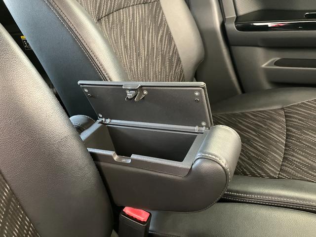 スペーシアカスタムＸＳリミテッド純正ナビ　純正ＥＴＣ　両側パワースライドドア　ＨＩＤ　純正１４インチアルミホイール　運転席・助手席シートヒーター　アイドリングストップ　スマートキー　取扱説明書　メンテナンスノート（香川県）の中古車