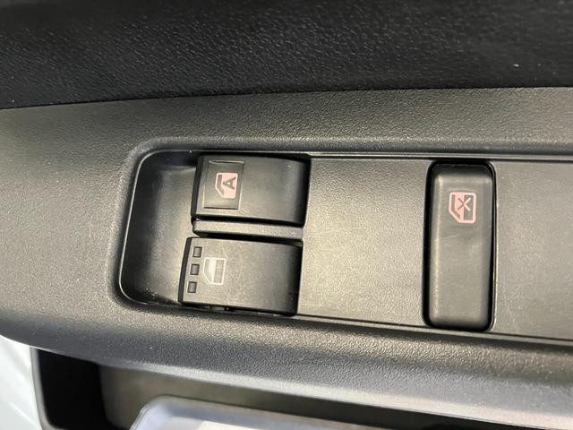 ハイゼットカーゴＤＸ　　両側スライドドア／ＡＭ／ＦＭラジオ／スマアシワンオーナー　両側スライドドア　スマアシ　ＡＭ／ＦＭラジオ　アイドリングストップ　キーレスエントリー　ハロゲンヘッドライト　オートライト　オートマチックハイビーム　取扱説明書　メンテナンスノート（香川県）の中古車