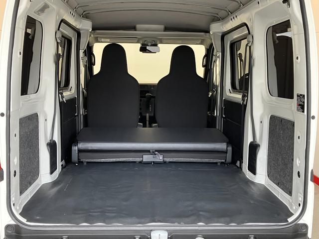 ハイゼットカーゴＤＸ　　両側スライドドア／ＡＭ／ＦＭラジオ／スマアシワンオーナー　両側スライドドア　スマアシ　ＡＭ／ＦＭラジオ　アイドリングストップ　キーレスエントリー　ハロゲンヘッドライト　オートライト　オートマチックハイビーム　取扱説明書　メンテナンスノート（香川県）の中古車