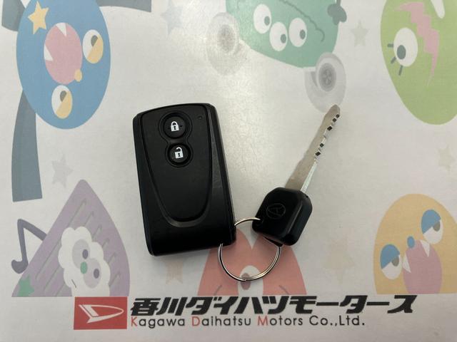 コペンセロ　　ブラックインテリアパックワンオーナー　ターボ　純正ナビ　純正ＥＴＣ　純正ドライブレコーダー　バックモニター　ＬＥＤヘッドランプ　純正１６インチアルミホイール　運転席・助手席シートヒーター　取扱説明書　メンテナンスノート（香川県）の中古車