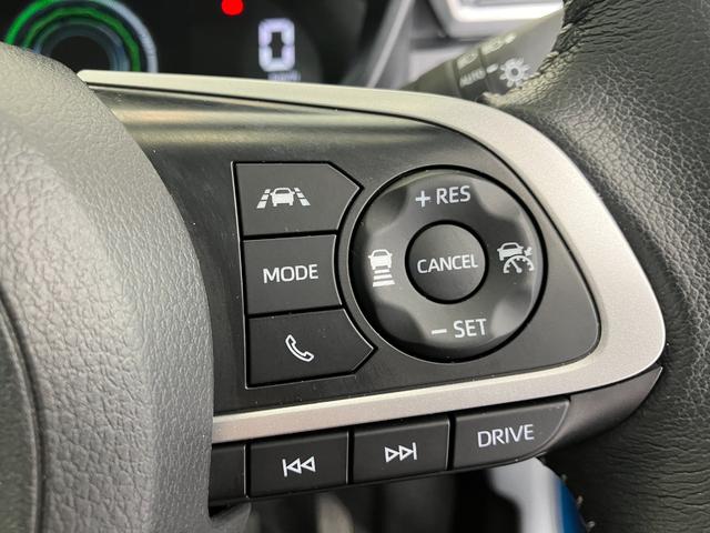 ロッキープレミアムＧ　ＨＥＶワンオーナー　パノラマモニター対応カメラ　アダプティブクルーズコントロール　運転席・助手席シートヒーター　電動パーキングブレーキ　ＬＥＤヘッドランプ　純正１７インチアルミホイール　スマアシ（香川県）の中古車