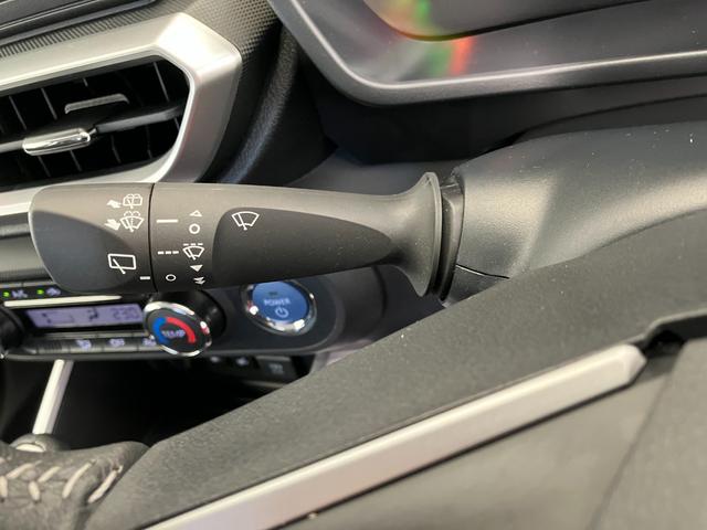 ロッキープレミアムＧ　ＨＥＶワンオーナー　パノラマモニター対応カメラ　アダプティブクルーズコントロール　運転席・助手席シートヒーター　電動パーキングブレーキ　ＬＥＤヘッドランプ　純正１７インチアルミホイール　スマアシ（香川県）の中古車