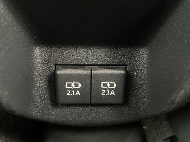 ロッキープレミアムＧ　ＨＥＶワンオーナー　パノラマモニター対応カメラ　アダプティブクルーズコントロール　運転席・助手席シートヒーター　電動パーキングブレーキ　ＬＥＤヘッドランプ　純正１７インチアルミホイール　スマアシ（香川県）の中古車