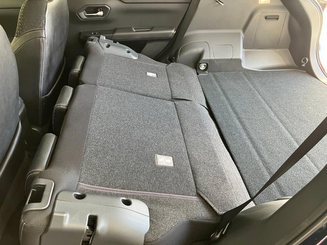 ロッキープレミアムＧ　ＨＥＶワンオーナー　パノラマモニター対応カメラ　アダプティブクルーズコントロール　運転席・助手席シートヒーター　電動パーキングブレーキ　ＬＥＤヘッドランプ　純正１７インチアルミホイール　スマアシ（香川県）の中古車