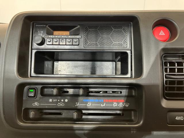 ハイゼットトラックローダンプワンオーナー　４ＷＤ　ＭＴ　ＡＭ／ＦＭラジオ　ハロゲンヘッドライト　取扱説明書　メンテナンスノート（香川県）の中古車