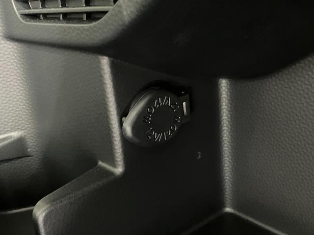 トールカスタムＧパノラマモニター対応カメラ　アダプティブクルーズコントロール　両側パワースライドドア　電動パーキングブレーキ　オートブレーキホールド　スマアシ　ＬＥＤヘッドランプ　アイドリングストップ　スマートキー（香川県）の中古車