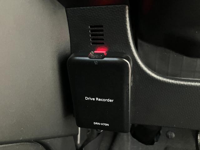 トールカスタムＧ　ターボ　　ナビ／ドラレコ／アルミターボ　純正ナビ　純正ドライブレコーダー　パノラマモニター　両側パワースライドドア　アダプティブクルーズコントロール　ＬＥＤヘッドランプ　純正１５インチアルミホイール　スマアシ　スマートキー（香川県）の中古車