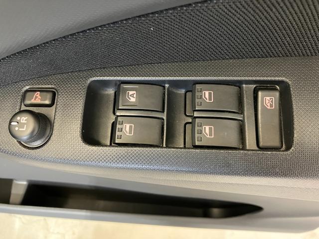 ムーヴカスタムＸ　リミテッド　　ナビ／ＥＴＣ／バックモニターワンオーナー　ナビ　純正ＥＴＣ　バックモニター　ＨＩＤ　スマートキー　電動格納ミラー　アイドリングストップ　純正１４インチアルミホイール　カーペットマット　バイザー　取扱説明書（香川県）の中古車