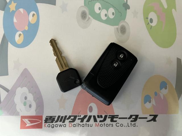 ムーヴカスタムＸ　リミテッド　　ナビ／ＥＴＣ／バックモニターワンオーナー　ナビ　純正ＥＴＣ　バックモニター　ＨＩＤ　スマートキー　電動格納ミラー　アイドリングストップ　純正１４インチアルミホイール　カーペットマット　バイザー　取扱説明書（香川県）の中古車