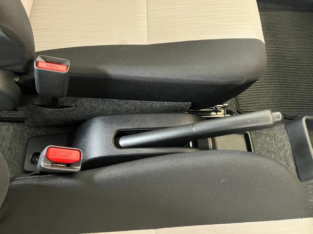 ミライースL SAIII オーディオレス/キーレスエントリーワンオーナー オーディオレス スマアシIII キーレスエントリー アイドリングストップ ハロゲンヘッドライト オートライト オートマチックハイビーム カーペットマット ロングバイザー 取扱説明書(香川県)の中古車