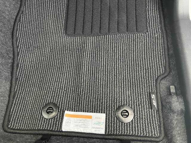 ミライースL SAIII オーディオレス/キーレスエントリーワンオーナー オーディオレス スマアシIII キーレスエントリー アイドリングストップ ハロゲンヘッドライト オートライト オートマチックハイビーム カーペットマット ロングバイザー 取扱説明書(香川県)の中古車