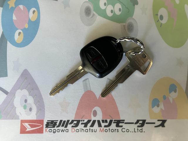 トッポジョイフィールド  MDチューナー/キーレスエントリーMDチューナー ハロゲンヘッドライト 電動格納ミラー キーレスエントリー 取扱説明書 メンテナンスノート(香川県)の中古車