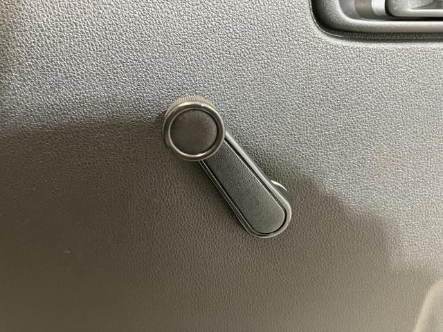 ハイゼットトラックスタンダード　　ＭＴ／ＡＭ／ＦＭラジオ／スマアシワンオーナー　ＭＴ　ＡＭ／ＦＭラジオ　スマアシ　アイドリングストップ　ハロゲンヘッドライト　オートライト　オートマチックハイビーム　ラバーマット　取扱説明書　メンテナンスノート（香川県）の中古車