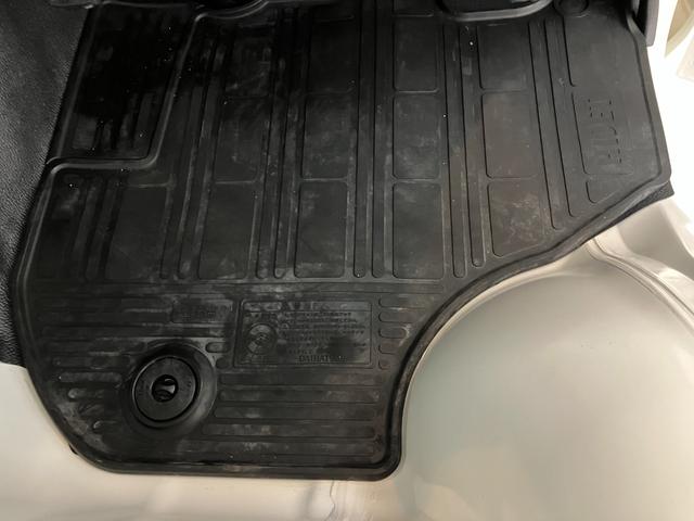 ハイゼットトラックスタンダード　　ＭＴ／ＡＭ／ＦＭラジオ／スマアシワンオーナー　ＭＴ　ＡＭ／ＦＭラジオ　スマアシ　アイドリングストップ　ハロゲンヘッドライト　オートライト　オートマチックハイビーム　ラバーマット　取扱説明書　メンテナンスノート（香川県）の中古車