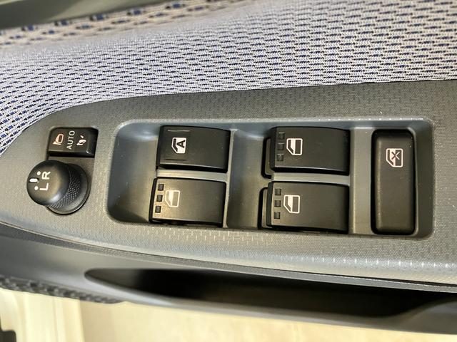 ステラカスタムRS ターボ/社外ナビ/ETC/アルミターボ 社外ナビ 純正ETC Bluetooth接続 LEDヘッドランプ アイドリングストップ 純正15インチアルミホイール 電動格納ミラー スマートキー 取扱説明書 メンテナンスノート(香川県)の中古車