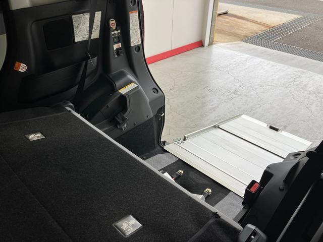 タントＸスローパーアップグレードパック　ナビ／福祉車両ワンオーナー　福祉車両　純正ナビ　バックカメラ　Ｂｌｕｅｔｏｏｔｈ接続　左側パワースライドドア　ＬＥＤヘッドランプ　運転席・助手席シートヒーター　スマアシ　電動格納ミラー　アイドリングストップ（香川県）の中古車