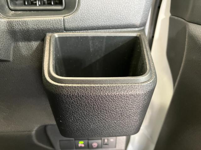 ハイゼットカーゴDX  CDレシーバー/Bluetooth接続ワンオーナー 純正CDレシーバー 両側スライドドア Bluetooth接続 スマアシ ハロゲンヘッドライト オートライト オートマチックハイビーム アイドリングストップ 取扱説明書 メンテナンスノート(香川県)の中古車