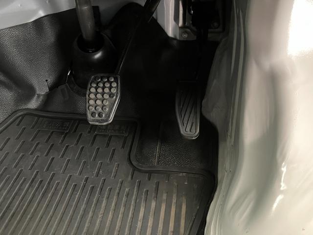 ハイゼットカーゴDX  CDレシーバー/Bluetooth接続ワンオーナー 純正CDレシーバー 両側スライドドア Bluetooth接続 スマアシ ハロゲンヘッドライト オートライト オートマチックハイビーム アイドリングストップ 取扱説明書 メンテナンスノート(香川県)の中古車