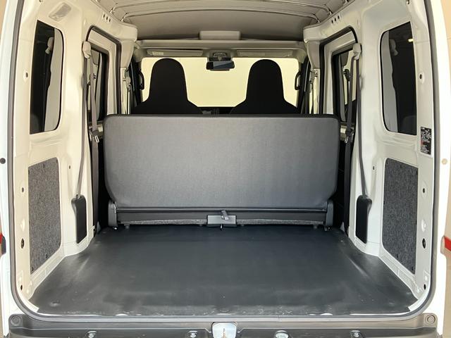 ハイゼットカーゴDX  CDレシーバー/Bluetooth接続ワンオーナー 純正CDレシーバー 両側スライドドア Bluetooth接続 スマアシ ハロゲンヘッドライト オートライト オートマチックハイビーム アイドリングストップ 取扱説明書 メンテナンスノート(香川県)の中古車