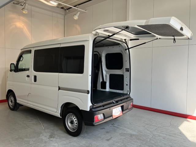 ハイゼットカーゴDX  CDレシーバー/Bluetooth接続ワンオーナー 純正CDレシーバー 両側スライドドア Bluetooth接続 スマアシ ハロゲンヘッドライト オートライト オートマチックハイビーム アイドリングストップ 取扱説明書 メンテナンスノート(香川県)の中古車