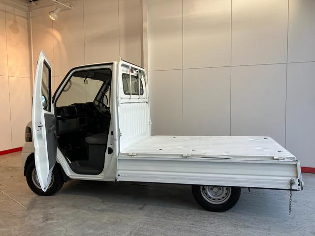 ミニキャブトラックＶＸ−ＳＥ　　４ＷＤ／ＭＴ／作業灯４ＷＤ　ＭＴ　ＡＭ／ＦＭラジオ　ハロゲンヘッドライト　作業灯　取扱説明書　メンテナンスノート（香川県）の中古車