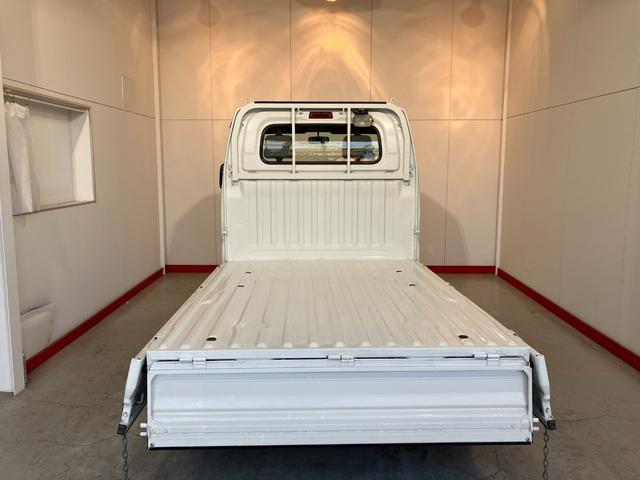 ミニキャブトラックＶＸ−ＳＥ　　４ＷＤ／ＭＴ／作業灯４ＷＤ　ＭＴ　ＡＭ／ＦＭラジオ　ハロゲンヘッドライト　作業灯　取扱説明書　メンテナンスノート（香川県）の中古車