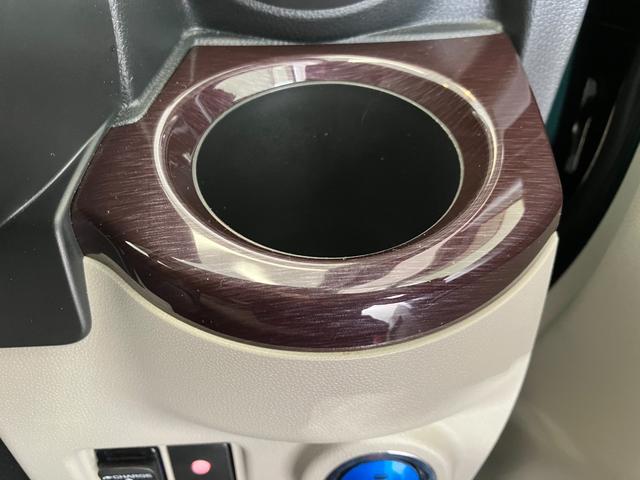 キャストスタイルＧ　ＶＳ　ＳＡIII　ナビ／ドラレコ／アルミワンオーナー　純正ナビ　純正ドライブレコーダー　パノラマモニター　運転席・助手席シートヒーター　Ｂｌｕｅｔｏｏｔｈ接続　スマアシＩＩＩ　電動格納ミラー　純正１５インチアルミホイール　スマートキー（香川県）の中古車