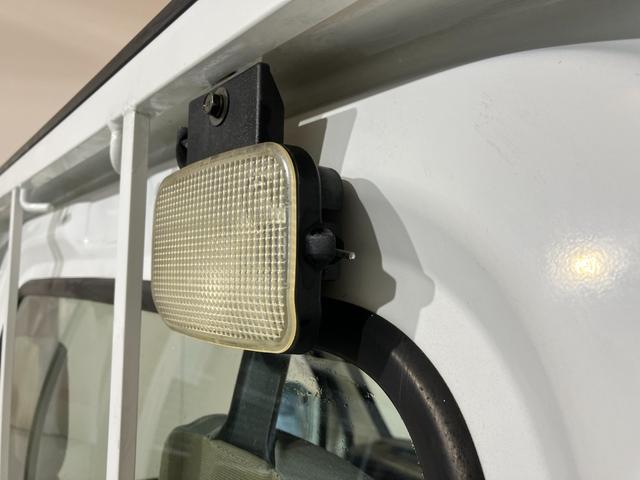 ミニキャブトラックＶＸ−ＳＥ　　作業灯／ＡＭ／ＦＭラジオ作業灯　ＡＭ／ＦＭラジオ　ラバーマット　バイザー（香川県）の中古車