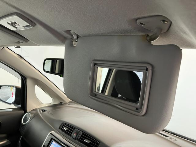 デイズハイウェイスター　Ｇ　　ナビ／社外ドラレコ／アルミ純正ナビ　社外ドライブレコーダー　パノラマカメラ　ＨＩＤ　オートライト　アイドリングストップ　純正１５インチアルミホイール　電動格納ミラー　スマートキー　取扱説明書　メンテナンスノート（香川県）の中古車