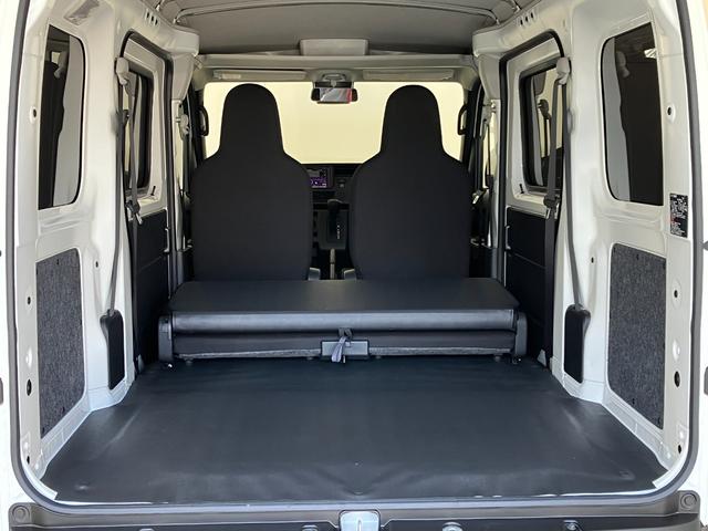 ハイゼットカーゴDX CDレシーバー/Bluetooth接続ワンオーナー 純正CDレシーバー Bluetooth接続 スマアシ 両側スライドドア キーレスエントリー ハロゲンヘッドライト オートライト オートマチックハイビーム アイドリングストップ(香川県)の中古車