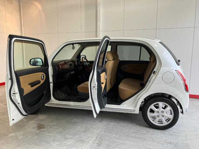 ミラジーノプレミアムL キーレスエントリー/アルミCD MD キーレスエントリー ハロゲンヘッドライト 純正14インチアルミホイール スペアタイヤ付き 取扱説明書 メンテナンスノート(香川県)の中古車