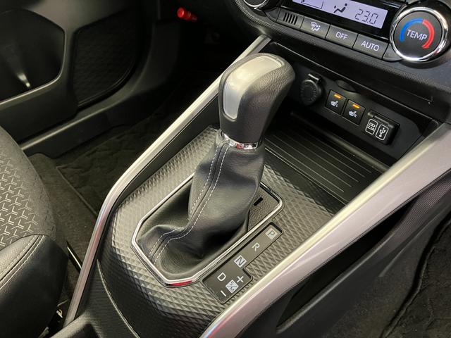 ロッキープレミアム　４ＷＤ／ターボ／ナビ／ＥＴＣ／ドラレコ４ＷＤ　ターボ　純正ナビ　純正ＥＴＣ　純正ドライブレコーダー　パノラマモニター　アダプティブクルーズコントロール　Ｂｌｕｅｔｏｏｔｈ接続　運転席・助手席シートヒーター　純正１７インチアルミホイール（香川県）の中古車