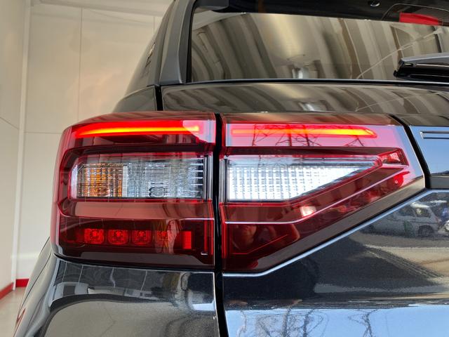 ロッキープレミアム　４ＷＤ／ターボ／ナビ／ＥＴＣ／ドラレコ４ＷＤ　ターボ　純正ナビ　純正ＥＴＣ　純正ドライブレコーダー　パノラマモニター　アダプティブクルーズコントロール　Ｂｌｕｅｔｏｏｔｈ接続　運転席・助手席シートヒーター　純正１７インチアルミホイール（香川県）の中古車