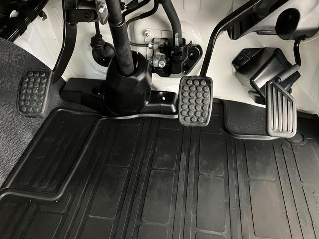 ハイゼットトラックスタンダード MT/スマアシワンオーナー MT AM/FMラジオ スマアシ ハロゲンヘッドライト オートライト オートマチックハイビーム 取扱説明書 メンテナンスノート(香川県)の中古車