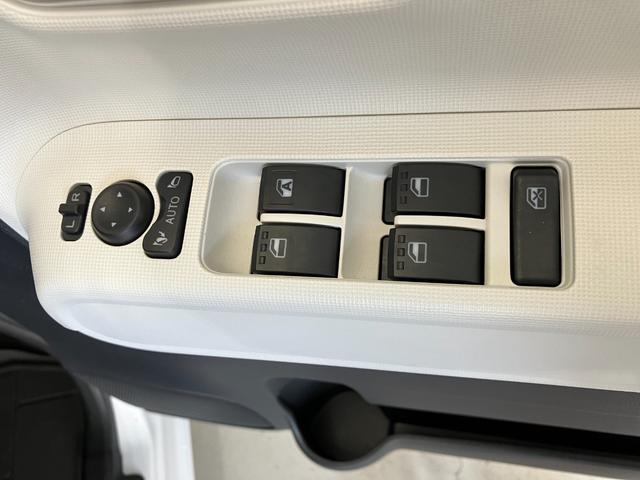 ムーヴキャンバスストライプスＧ　オーディオレス／ホッとカップホルダーワンオーナー　オーディオレス　バックモニター対応カメラ　両側パワースライドドア　運転席・助手席シートヒーター　電動パーキングブレーキ　オートブレーキホールド　ホッとカップホルダー　スマートキー（香川県）の中古車