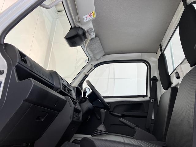 ハイゼットトラックスタンダード　ＭＴ／ＡＭ／ＦＭラジオワンオーナー　ＭＴ　スマアシ　アイドリングストップ　ＡＭ／ＦＭラジオ　ハロゲンヘッドライト　オートライト　オートマチックハイビーム　取扱説明書　メンテナンスノート（香川県）の中古車