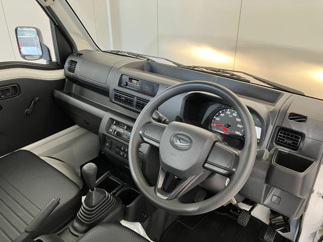 ハイゼットトラックスタンダード　ＭＴ／ＡＭ／ＦＭラジオワンオーナー　ＭＴ　スマアシ　アイドリングストップ　ＡＭ／ＦＭラジオ　ハロゲンヘッドライト　オートライト　オートマチックハイビーム　取扱説明書　メンテナンスノート（香川県）の中古車