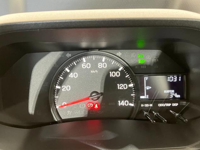 ハイゼットトラックスタンダード　ＭＴ／ＡＭ／ＦＭラジオワンオーナー　ＭＴ　スマアシ　アイドリングストップ　ＡＭ／ＦＭラジオ　ハロゲンヘッドライト　オートライト　オートマチックハイビーム　取扱説明書　メンテナンスノート（香川県）の中古車