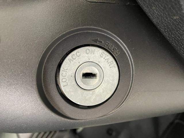 ハイゼットトラックスタンダード　ＭＴ／ＡＭ／ＦＭラジオワンオーナー　ＭＴ　スマアシ　アイドリングストップ　ＡＭ／ＦＭラジオ　ハロゲンヘッドライト　オートライト　オートマチックハイビーム　取扱説明書　メンテナンスノート（香川県）の中古車