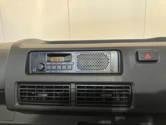 ハイゼットトラックスタンダード　ＭＴ／ＡＭ／ＦＭラジオワンオーナー　ＭＴ　スマアシ　アイドリングストップ　ＡＭ／ＦＭラジオ　ハロゲンヘッドライト　オートライト　オートマチックハイビーム　取扱説明書　メンテナンスノート（香川県）の中古車